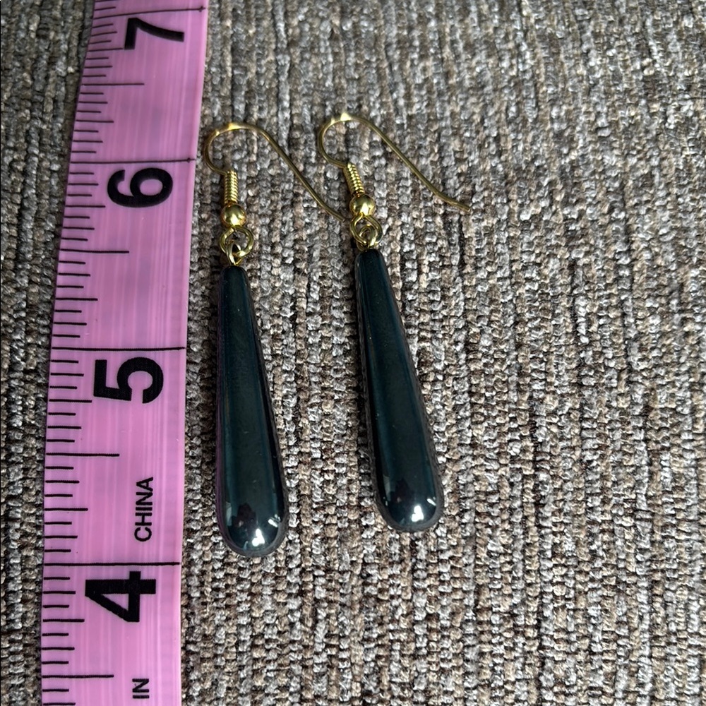 🟥Brand New Carved Hematite Elongated Teardrop Drop/Dangling Earrings - Picture 4 of 7